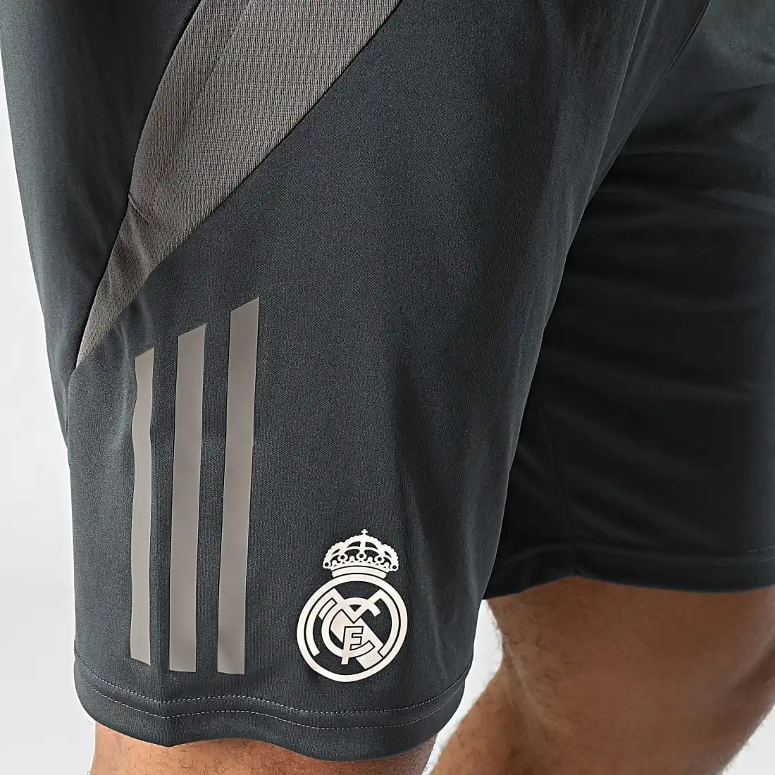 Short ADIDAS Jogging Real Madrid - Gentel Grab الجزائر