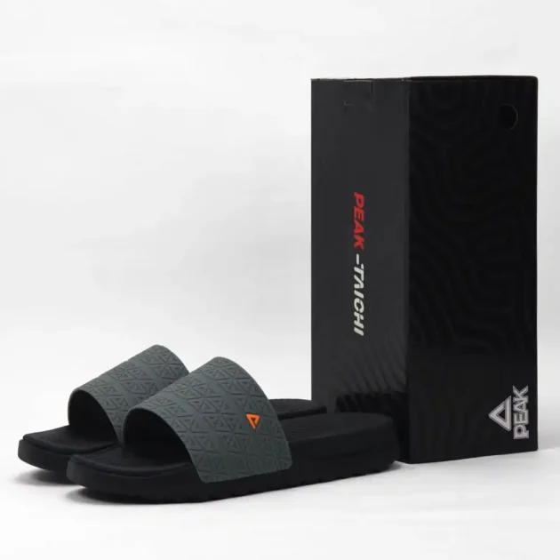 Peak Taichi Slippers White Lt. Khaki - Gentel Grab الجزائر