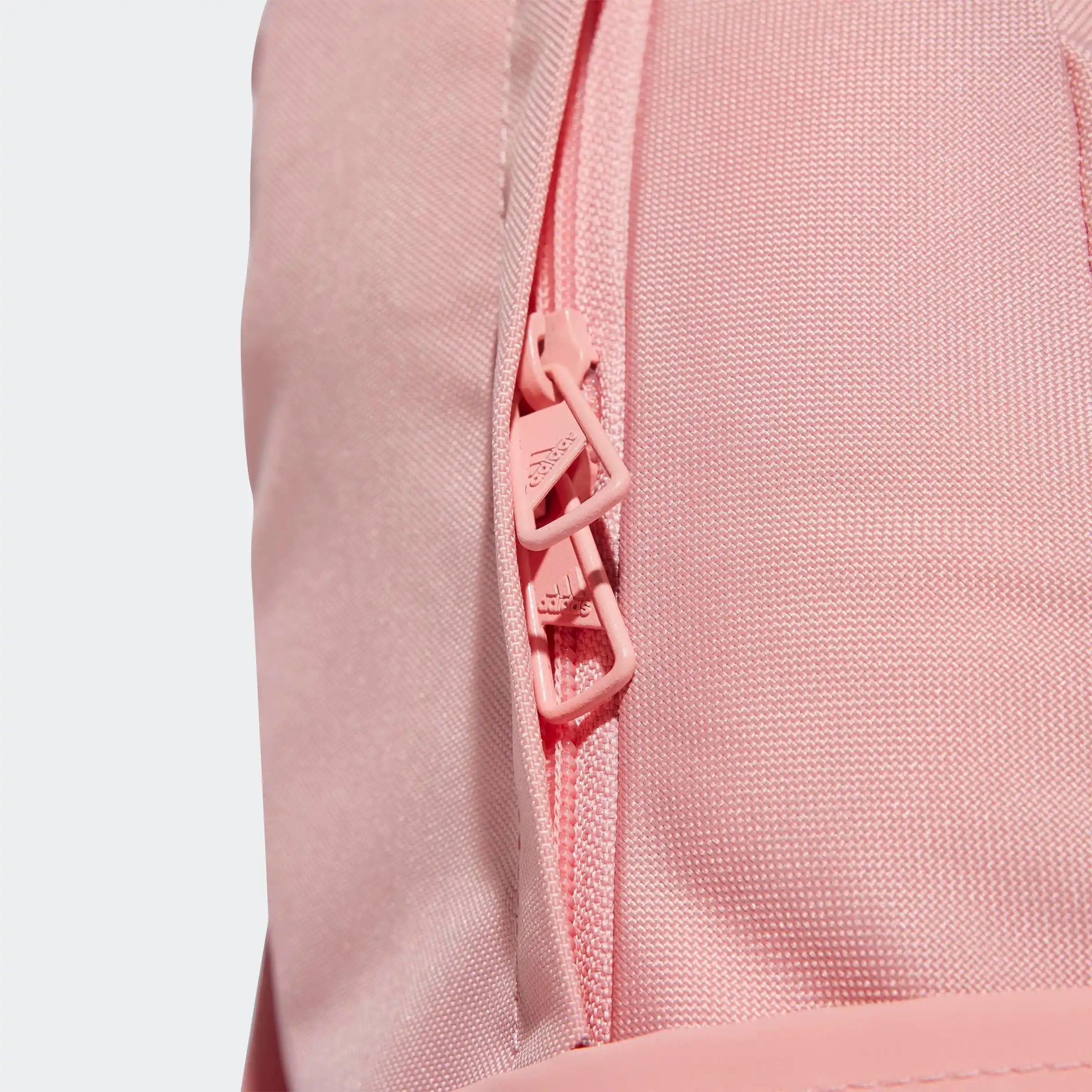 ADIDAS Classic Badge of Sport 3-Stripes Backpack - Gentel Grab الجزائر